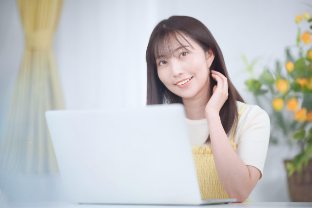 今も仲が良い高校時代の友人に送る結婚お祝いメッセージメール・LINE12例文