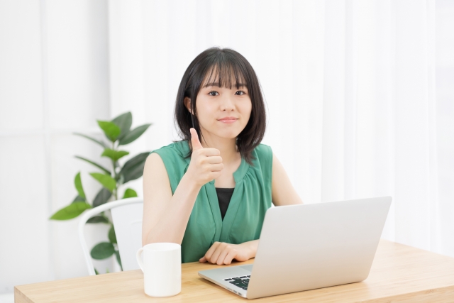 今も仲が良い高校時代の先輩に送る結婚祝いメール・LINE12例文