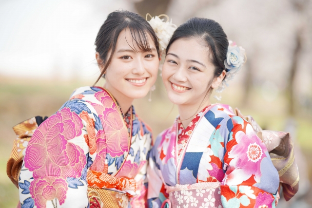 数年会っていない同級生と成人式会場で会う約束【LINE・メール例文集】