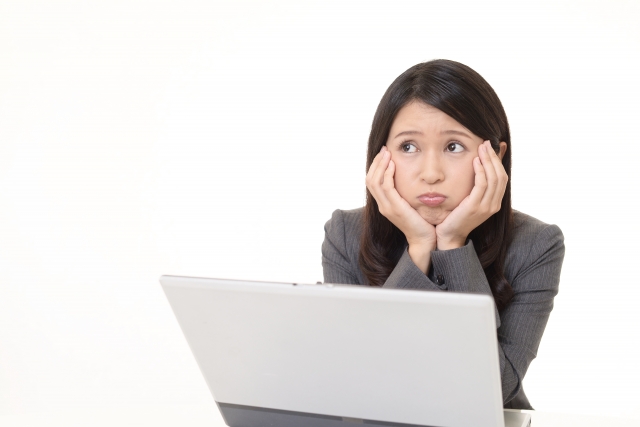 【グループLINE】幼稚園で謝恩会の出席を断りたいLINE【書き方・不快にさせない断り方LINE文例】