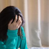 【ママ友断り方】長電話をやんわり断る方法【メールの注意点・LINE例文・文例】