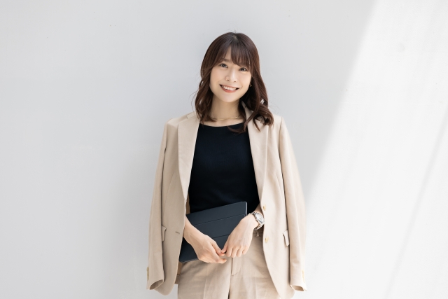 毒親に育てられていた社会人の特徴|残る“毒親”の影