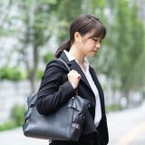 悪口ばかり言うママ友軍団との距離の取り方は？逃げたい！