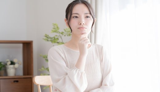 「書類の提出をお待ちしております」待ってます。敬語で目上に失礼なくビジネスメール例文・書き出しと結びの挨拶