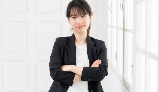 フェミニストとは?ビジネスでの意味・日本語での言い換え・言い回しての使い方と注意点