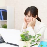 「足下（元）を見る」意味は？言い換えは？ビジネスでも使える？失礼ではない使い方例文