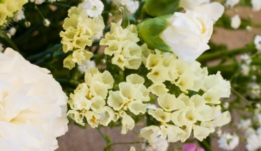 父/母が亡くなった（訃報）を伝え上司・会社に忌引き申請をするメール例文・書き方の注意点